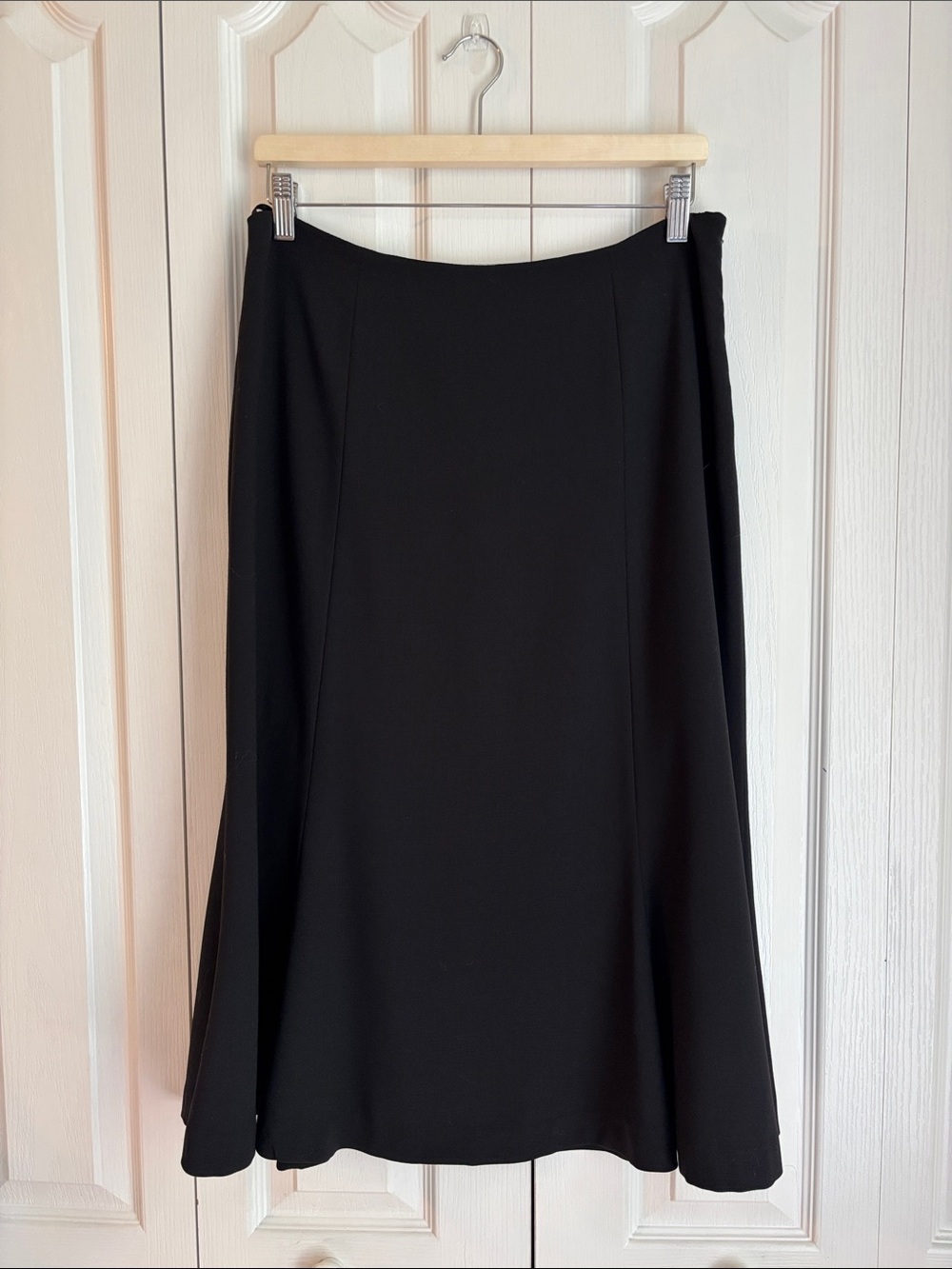 Lauren Ralph Lauren Black Wool Midi Skirt. Size 8